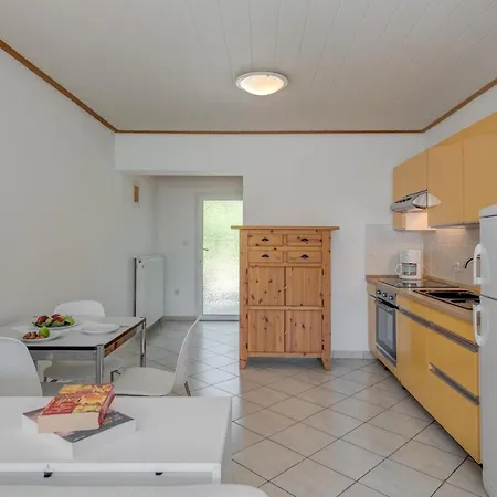 Appartement Beachfront With Balcony And Parking