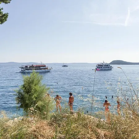 Beachfront With Balcony And Parking * Split