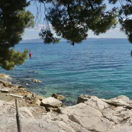 Apartament Beachfront With Balcony And Parking Split